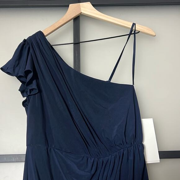 NWT Mac Duggal Ruffled One Shoulder Draped Gown Size 2 - Picture 4 of 10